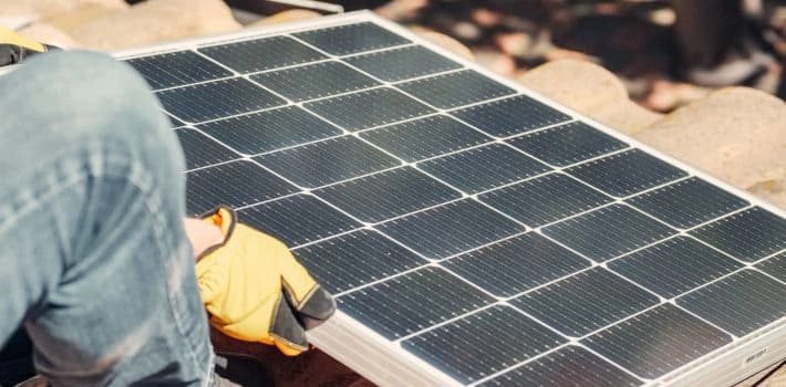 Energia limpa e acessível: o que é e como funciona?